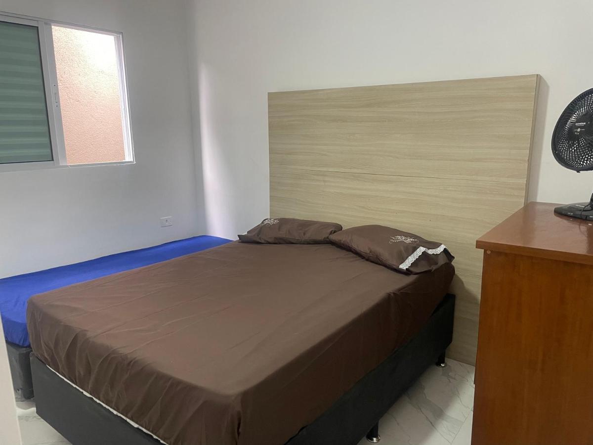 Casa Novinha - Praia Grande - Mirim - 3 Quadras Da Praia Wi-Fi Villa Dış mekan fotoğraf